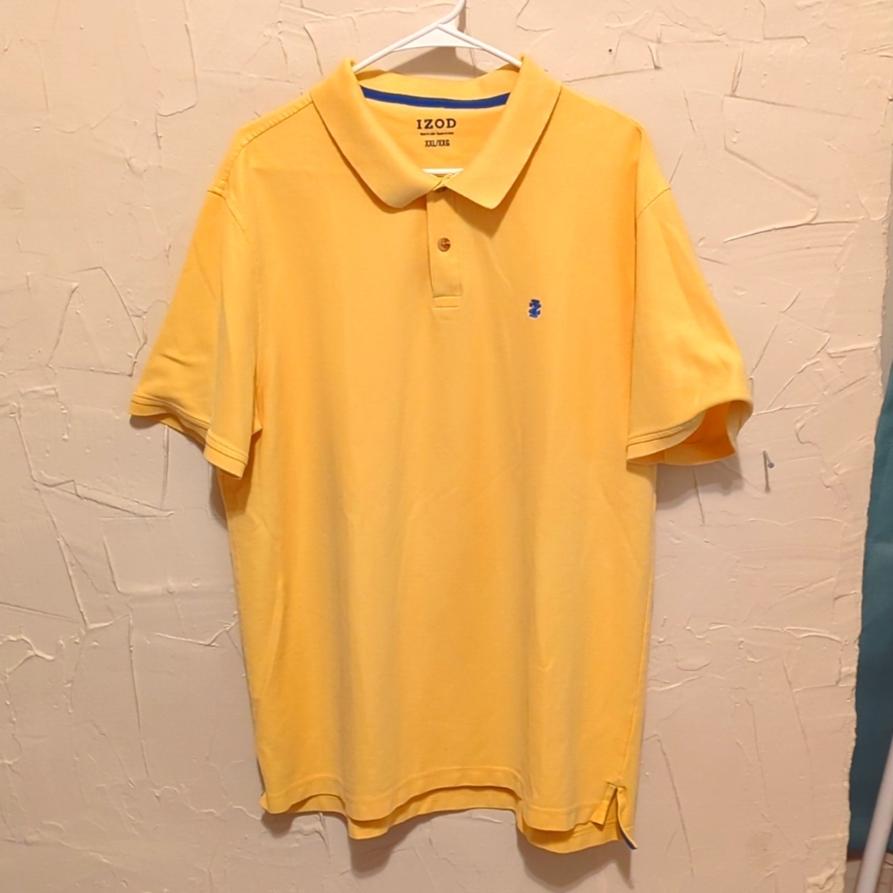 IZOD Men's polo shirt